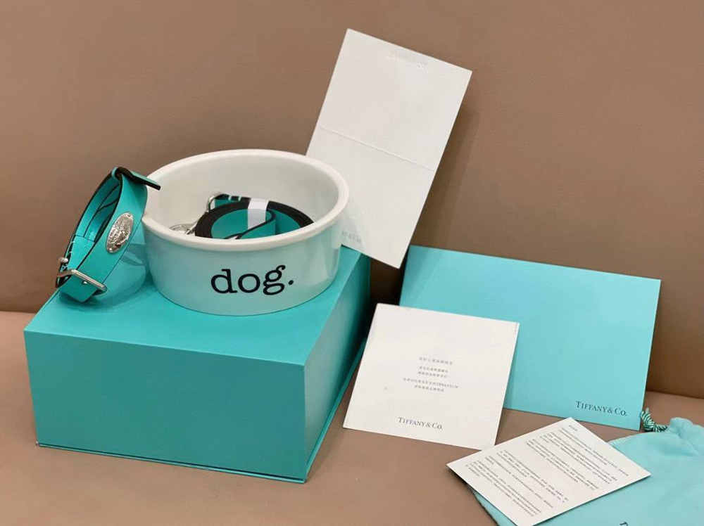 Набор для собак Tiffany & Co. (миска + ошейник)