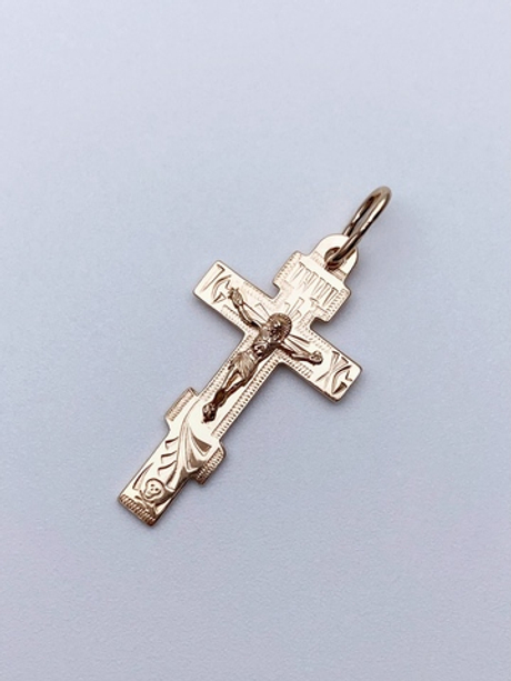 Крест из серебра/Позолота/С подвижным ухом/С алмазной огранкой