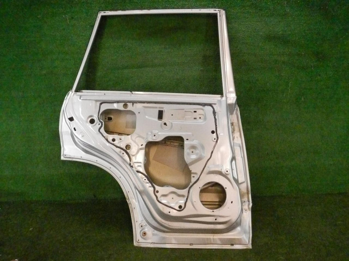 Дверь задняя левая Suzuki Grand Vitara JT (05-16)