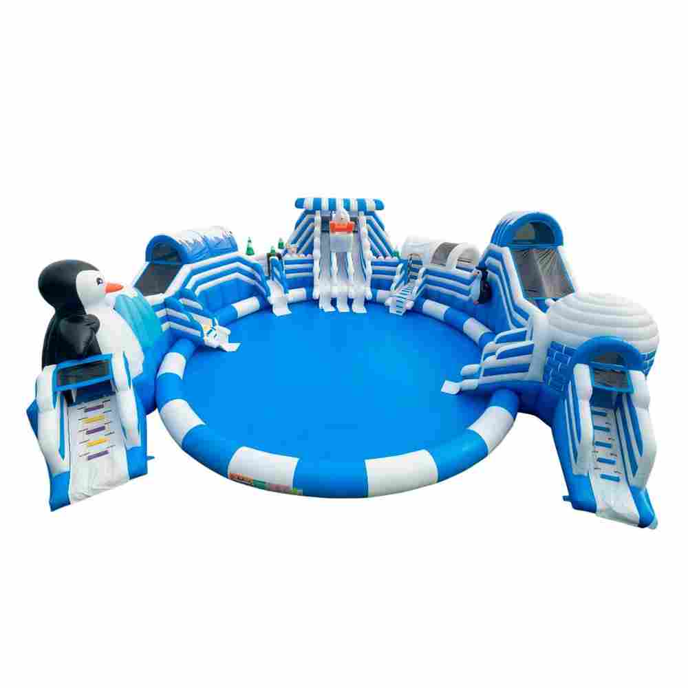 Надувной наземный аквапарк «Морское царство 3» с фигурой пингвина, 21*20*6 м