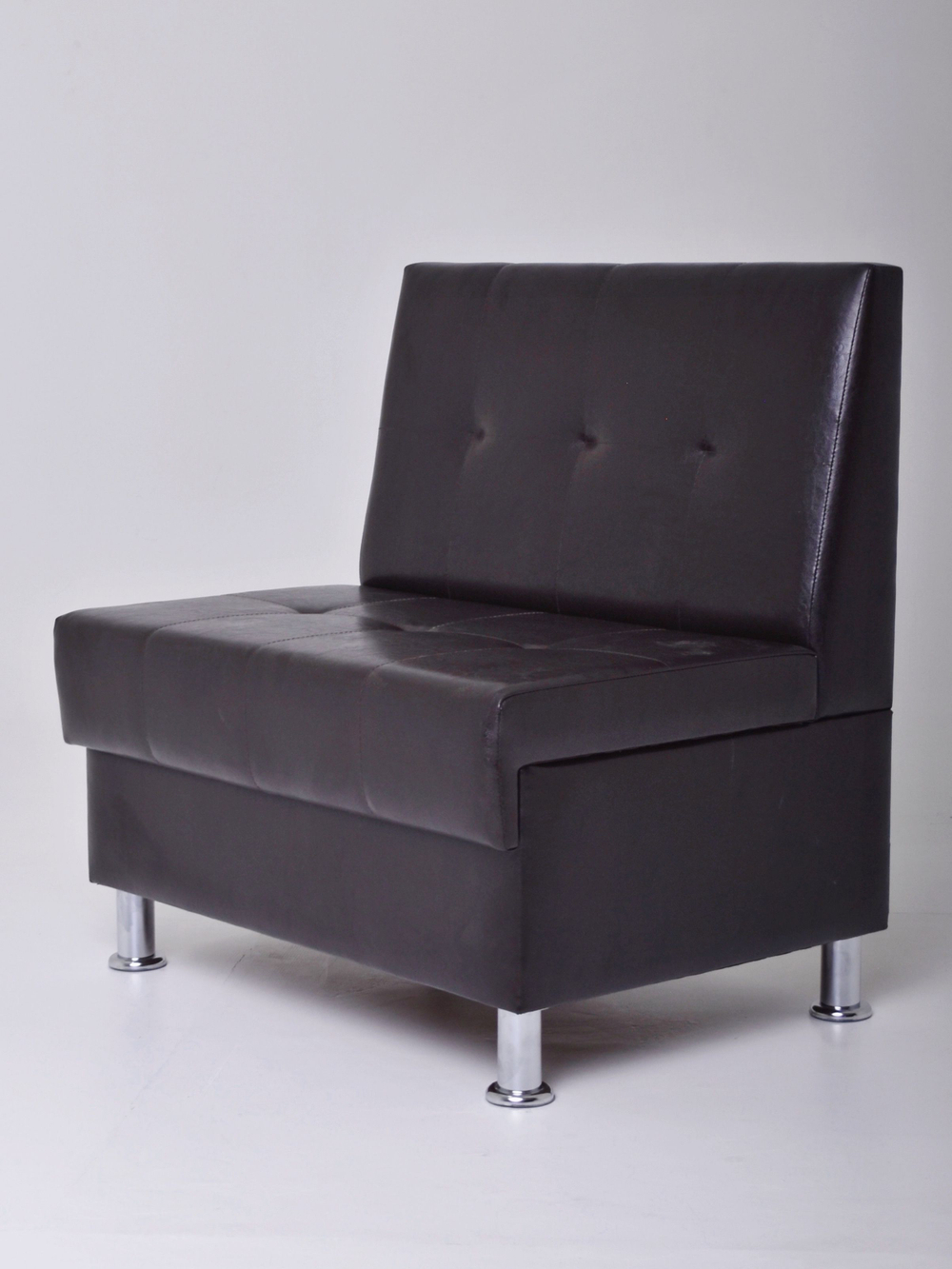 Стильный компактный диван Фабрики ОНИКС из практичного и износостойкого материала с оригинальным дизайном, вместительным ящиком для хранения, мягким наполнителем для дома, дачи и офиса