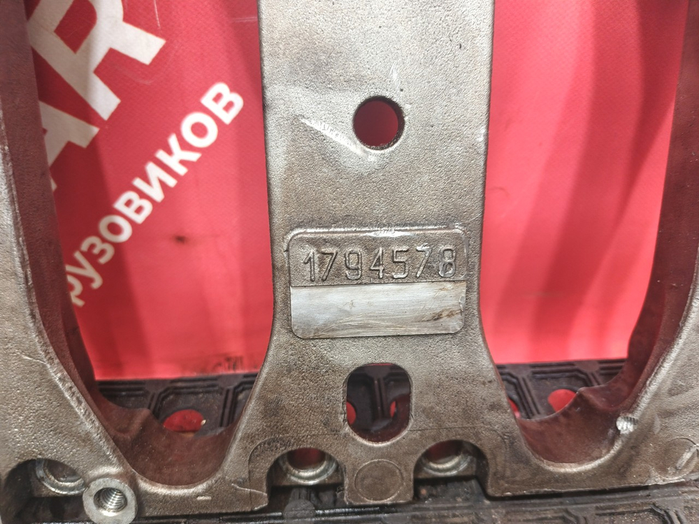 Плита двигателя