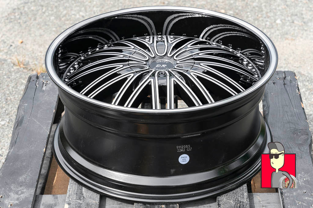 Комплект дисков D-Racing 20x8.5 et35 5x108/5x114.3