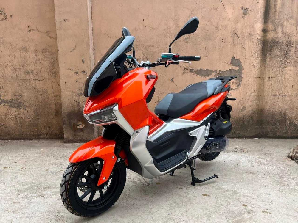 Скутер TRACER ADV