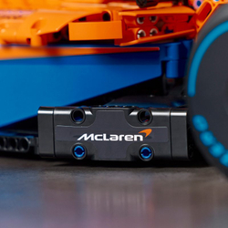 Конструктор LEGO Technic - гоночный автомобиль McLaren Formula 1 42141