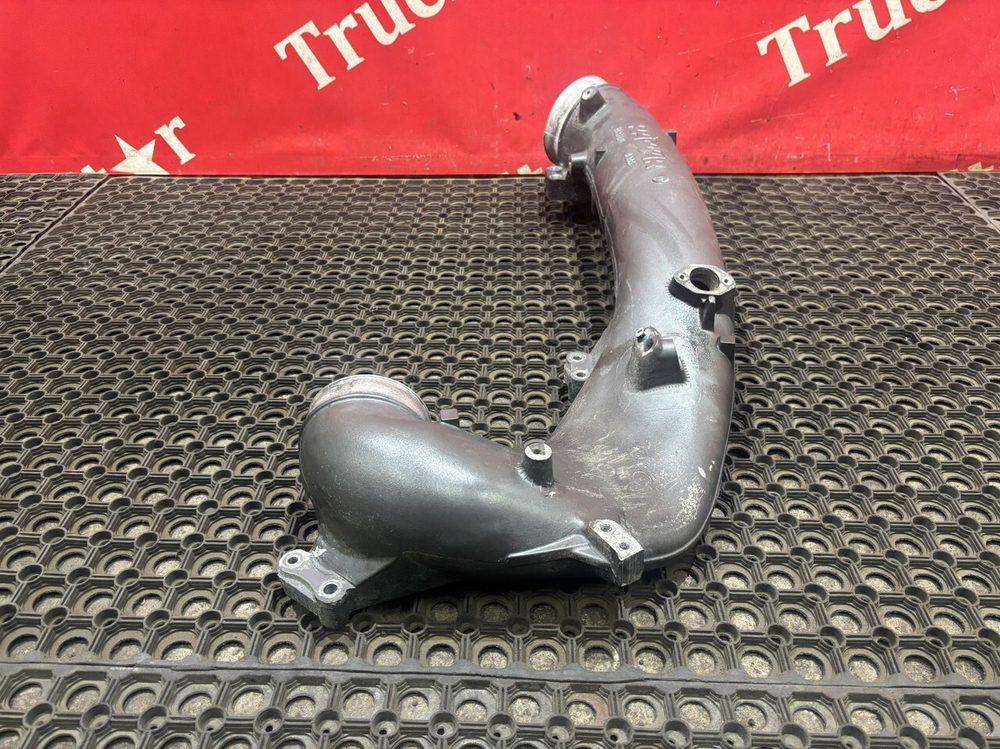 Патрубок интеркулера 2019 г.