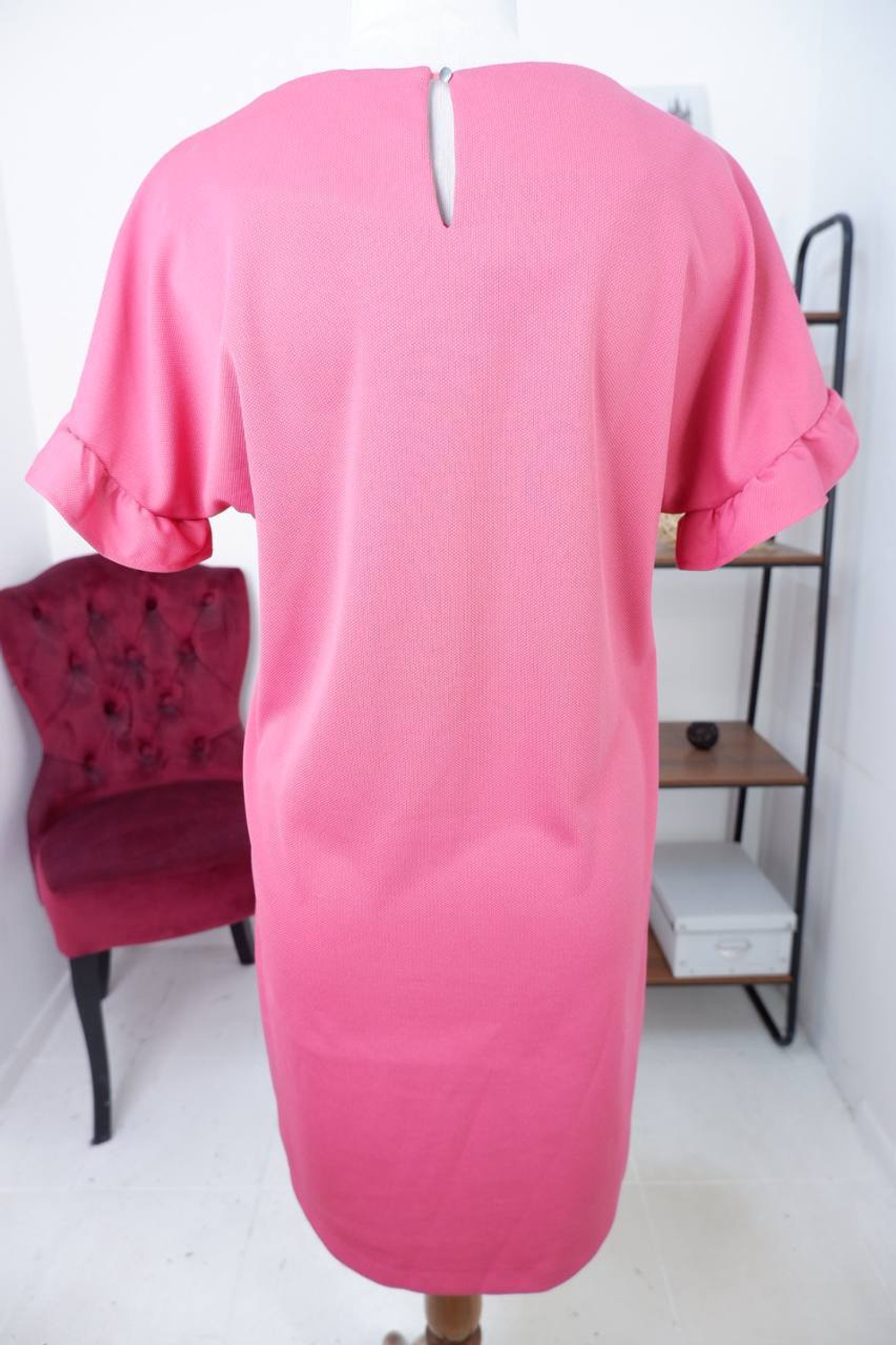 Платье Sela приятного оттенка, маркировка М, визуально 46 размер