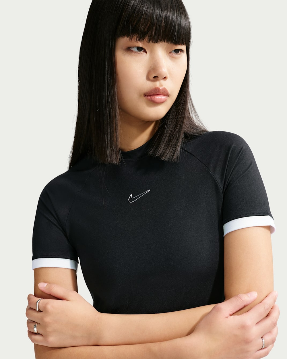 Футболка женская NIKE W NK SS FITTED TOP GLS