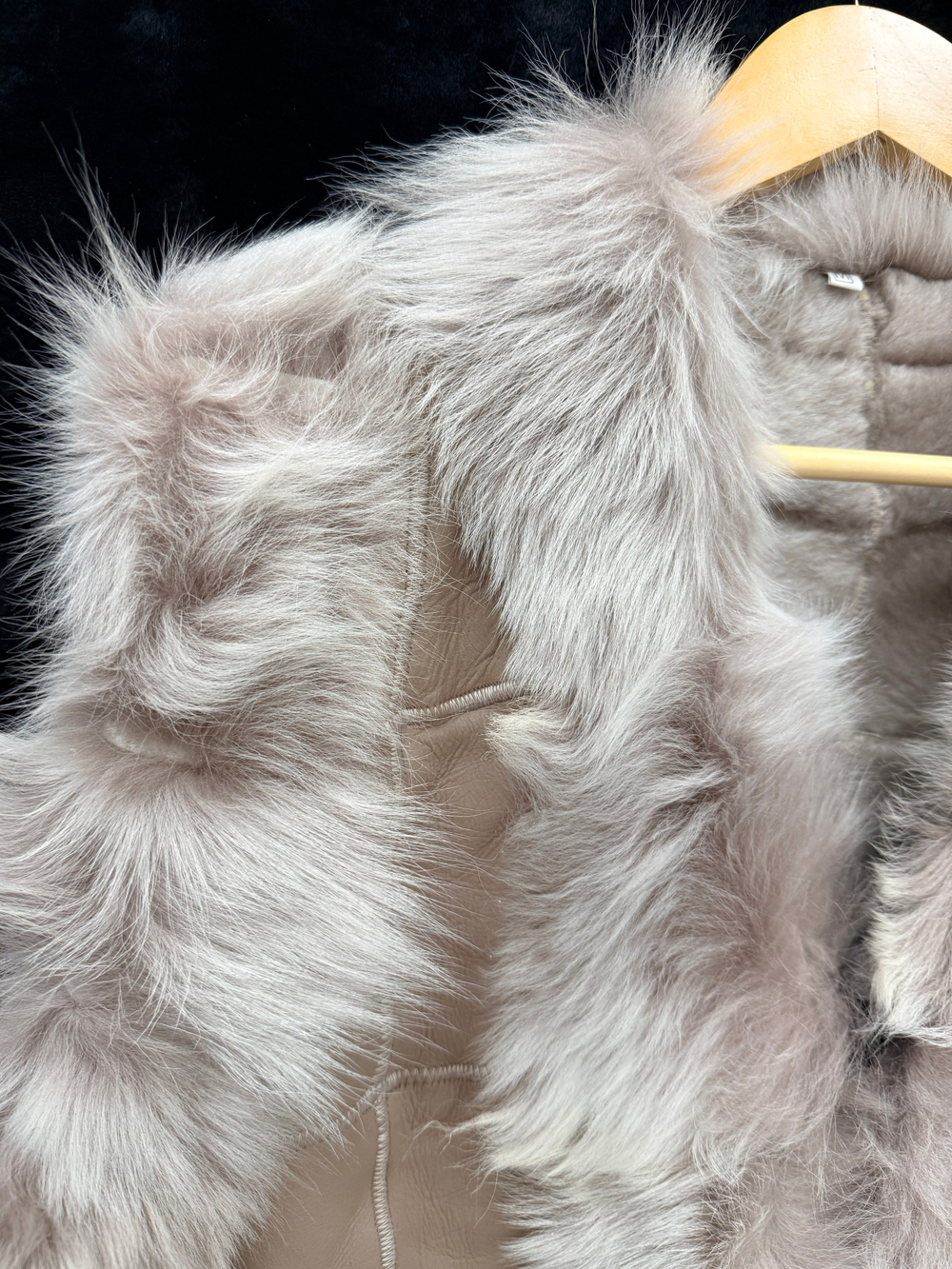 Жилет из натуральной овчины. 50-52 Размер