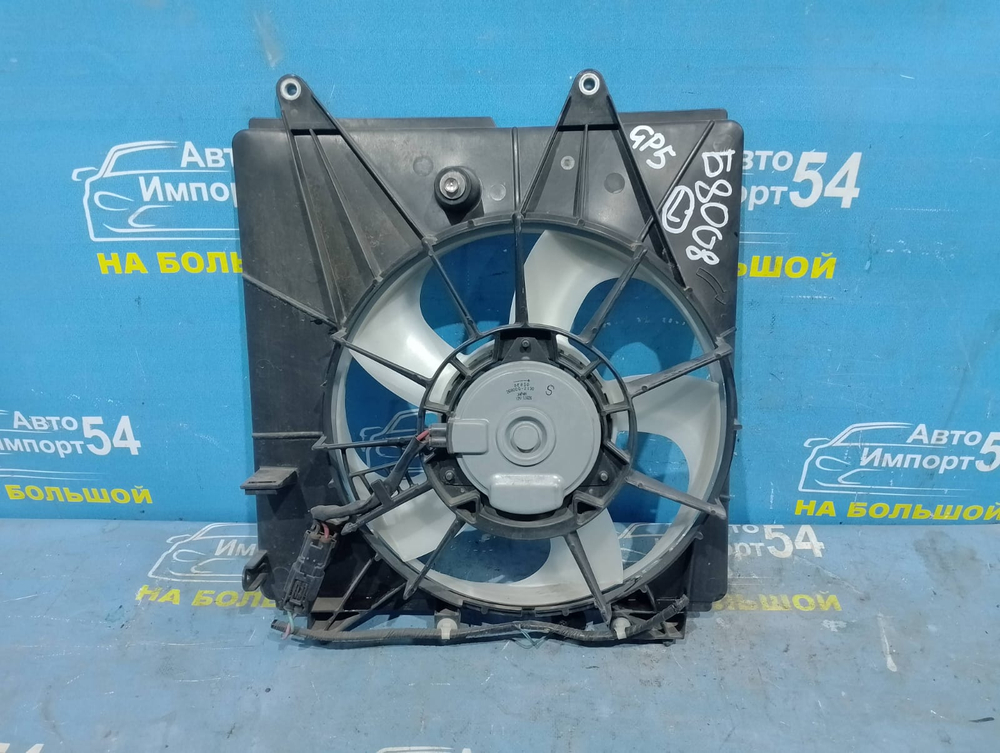 Диффузор радиатора двигателя Honda FIT 2013-2015