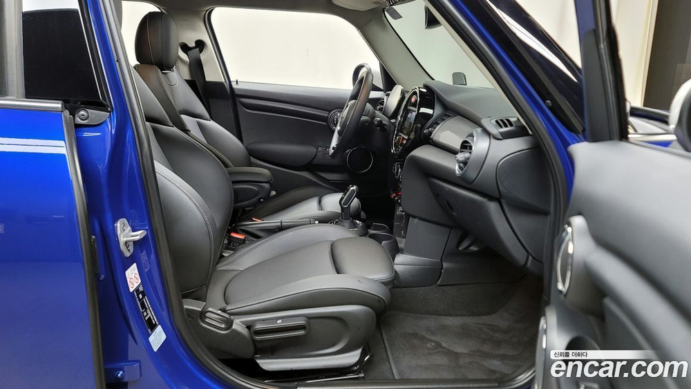 Mini Cooper 5 даерей HIGH (06.2021)