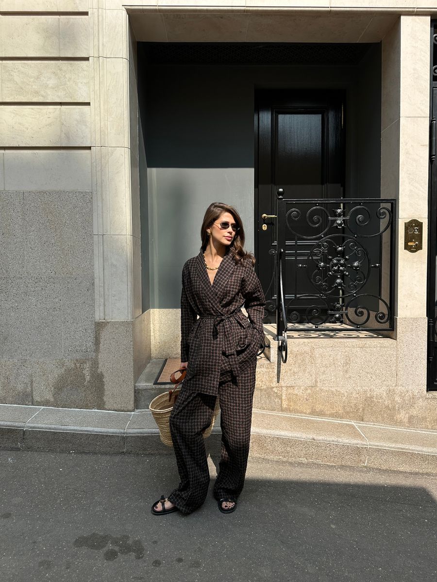 Костюм из хлопка кимоно и брюки с абстрактным принтом