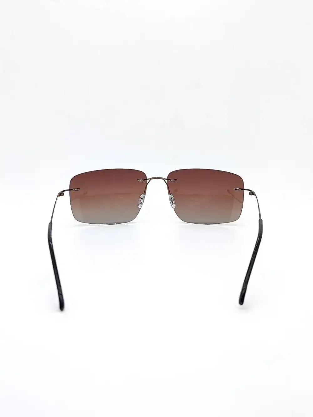 Титановые солнцезащитные очки с поляризацией