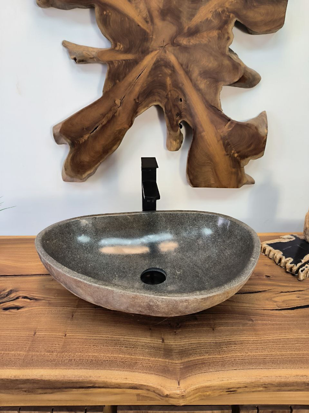 Раковина из речного камня RS-65899 55х38х14 из натурального камня