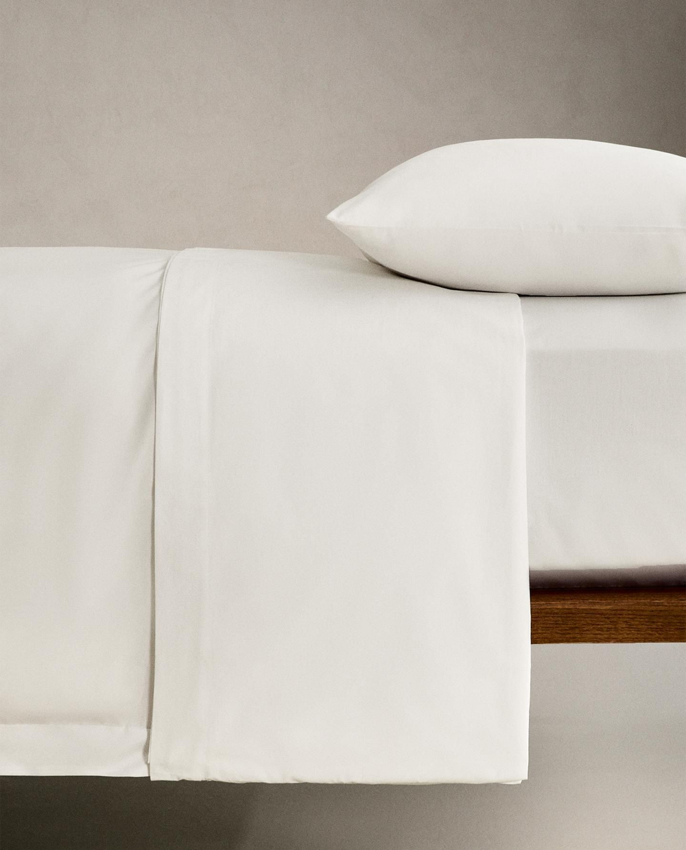 Zara Home - Простыня из сатина (500 нитей), бежевый, 160x280 см