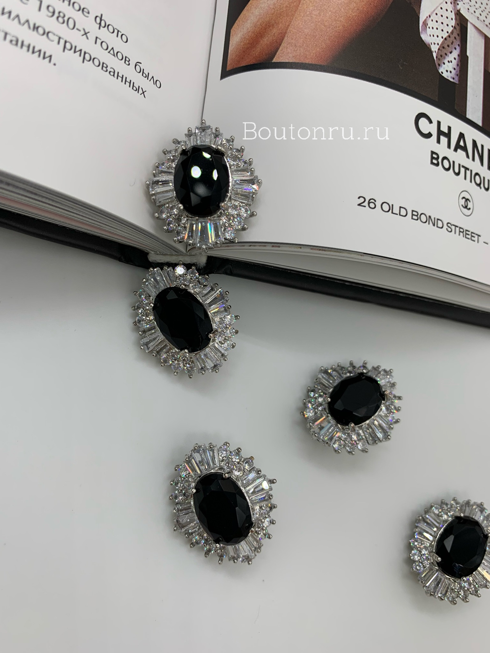 Пуговицы стразы (циркон) с черным камнем