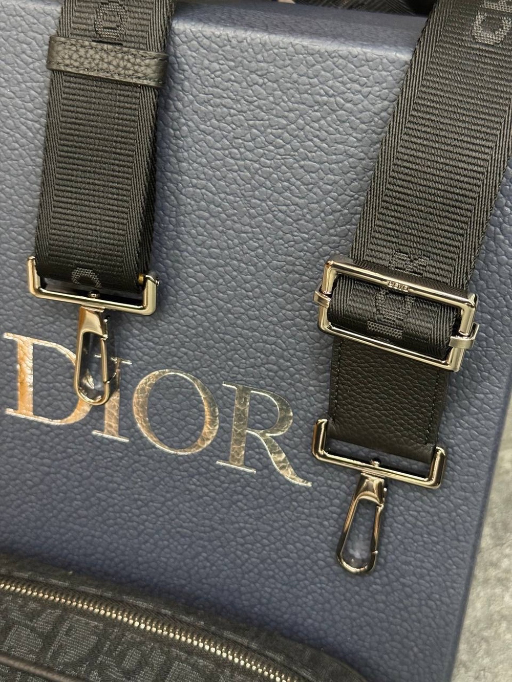 Сумка через плечо Christian Dior Safari Bag with strap