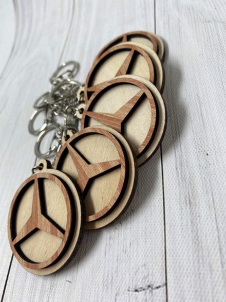 Автомобильный брелок №13