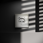 Розетка встраиваемая VOLTUM S70 с заземлением и защитными шторками, 16А, с USB, A+С, (шелк)