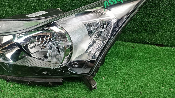 Фара левая Chevrolet Cruze (2008-2012) галоген