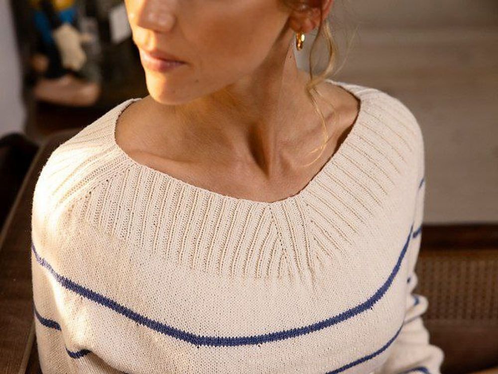 Описание по вязанию пуловера спицами "Malo"