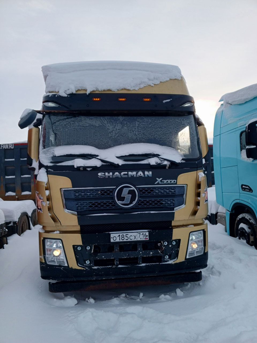 Shacman (Shaanxi) SX* 6x4 Седельный тягач SX42584W324C (Дизельный, 10,8 л, 441 л.с., МТ)