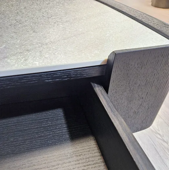 Стол журнальный с выдвижными ящиками 4613, 100х100 см, белая керамика