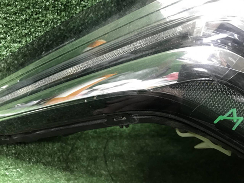 Битая Фара правая Cadillac Escalade 4 (14-20) LED