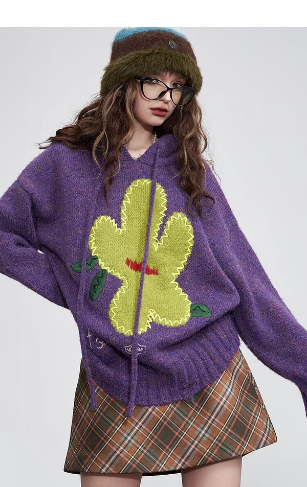 Свободный пуловер с капюшоном