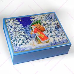 Коробка на 5-6 ёлочных игрушек