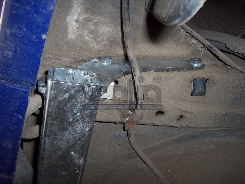 Фаркоп оцинкованный Galia S084A для Skoda Felicia хетчбек 1996-2002(паспорт и сертификат в комплекте)(без электрики)