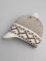 Шапка для мальчика с козырьком на осень