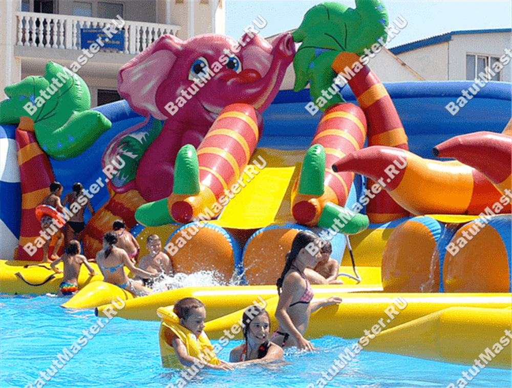 Надувной наземный аквапарк «Аквасфера» с бассейном, 20x18.5x7 м.