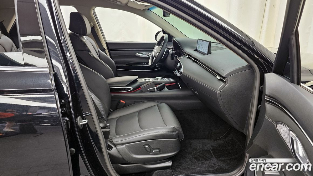 Genesis GV70 2.5T Бензин AWD (06.2021)