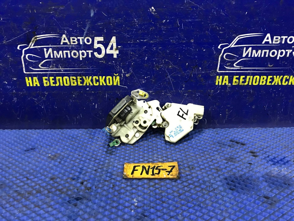 Замок двери передней левой NISSAN PULSAR 2000