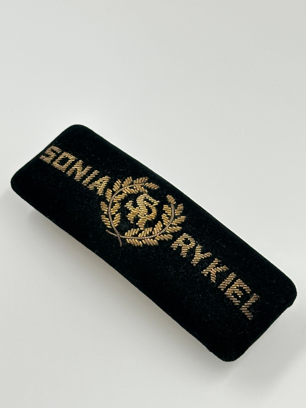 Заколка из чёрного бархата Sonia Rykiel
