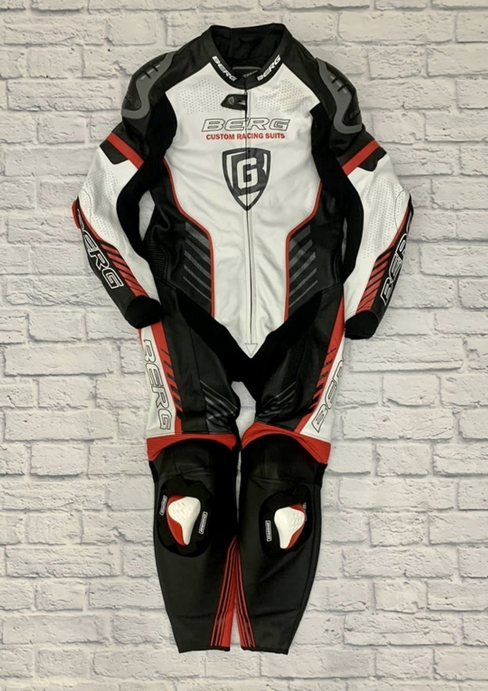 Мотокомбинезон кожаный BERG Triger Red 54