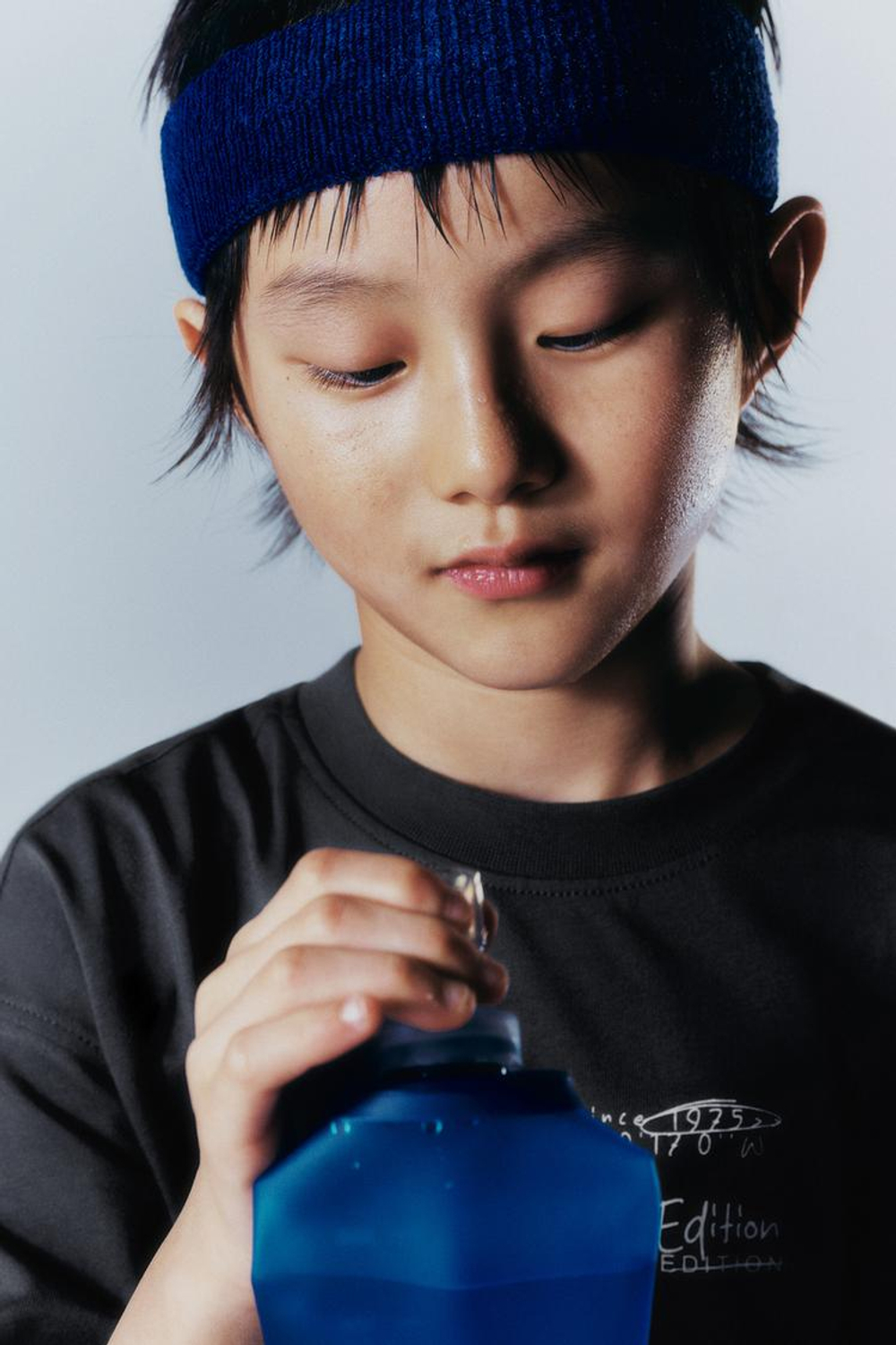 ZARA СПОРТИВНАЯ ФУТБОЛКА С ЛОГОТИПОМ, АНТРАЦИТОВО-СЕРЫЙ