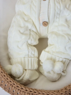 Вязаный конверт на выписку для новорожденного теплый