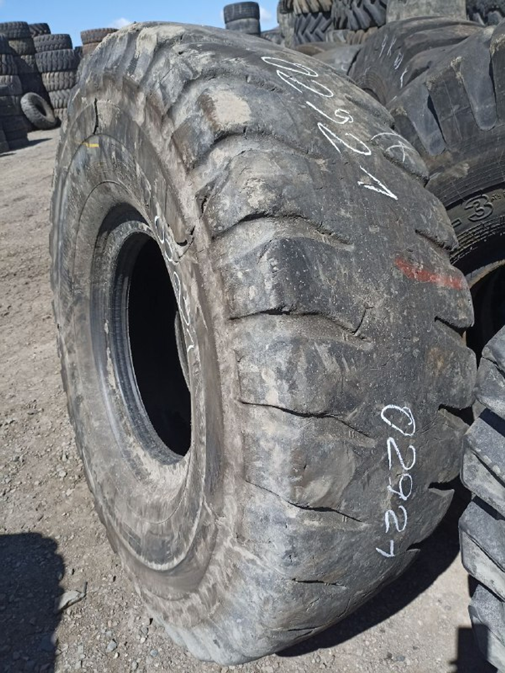 18.00R25 Bridgestone VELS шина б/у