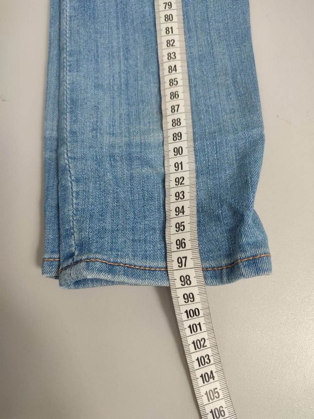 Джинсы H&M базовые 40-42 размер