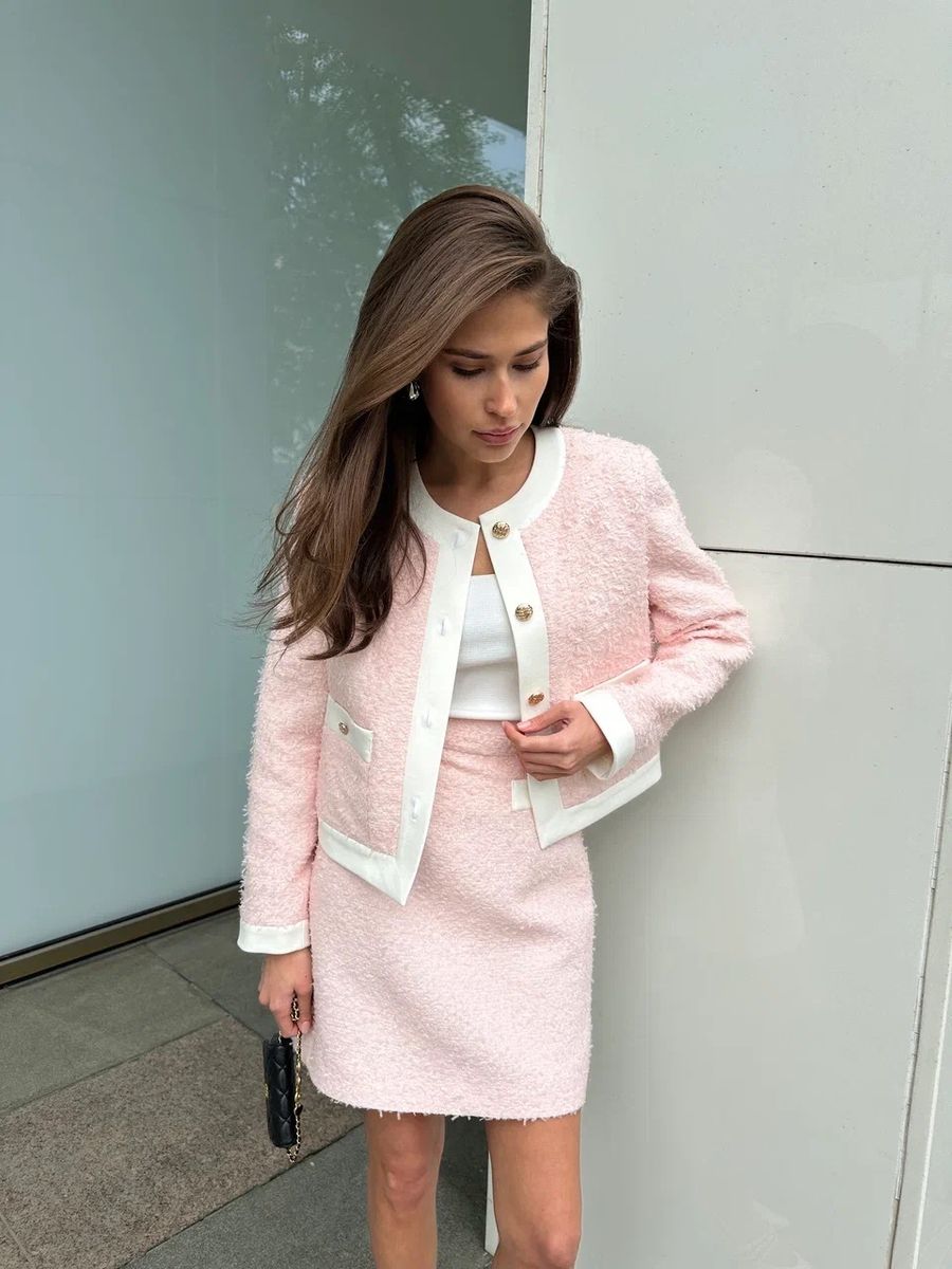 Жакет из твида укороченный розовый