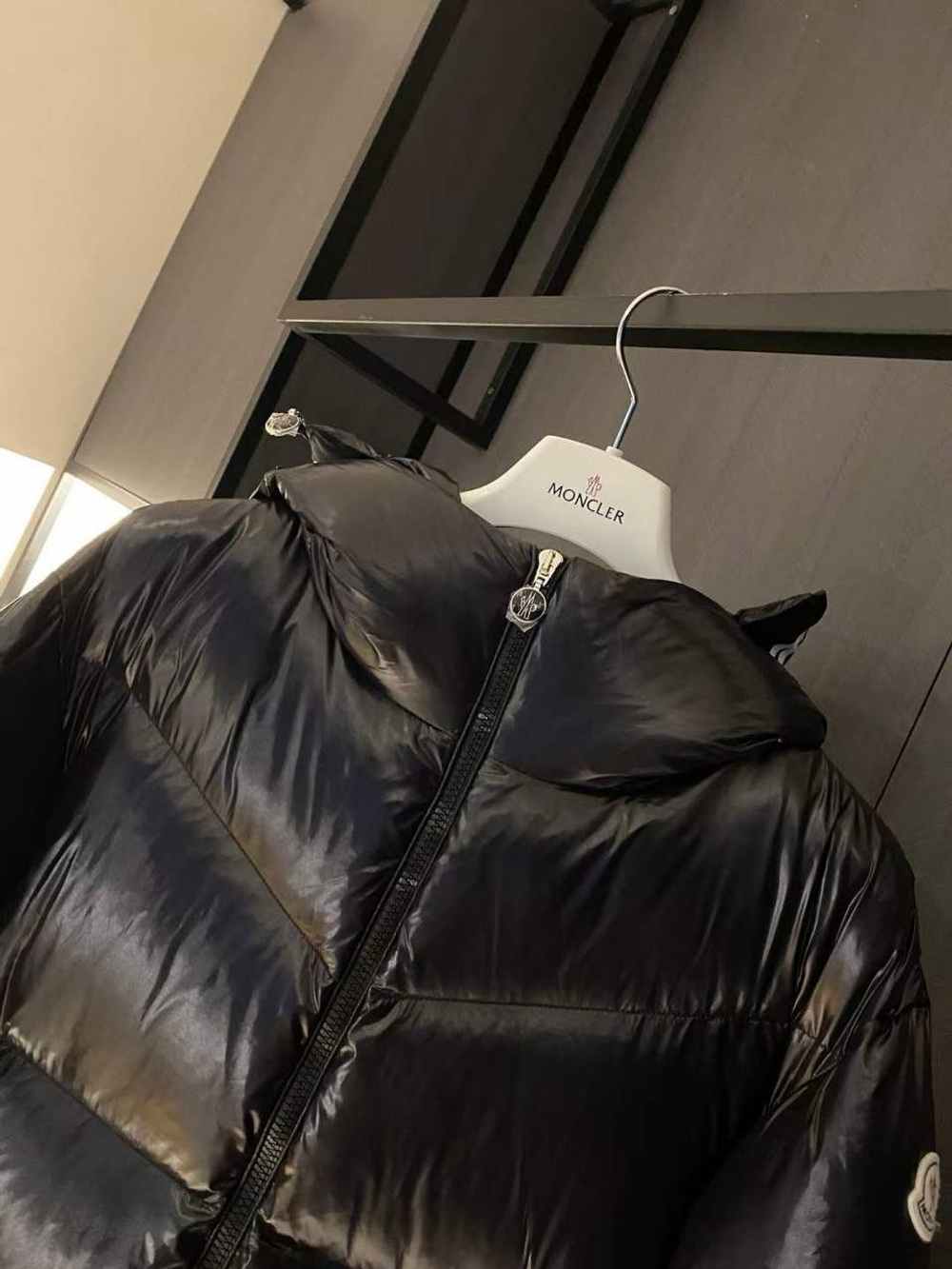 Пуховик Moncler
