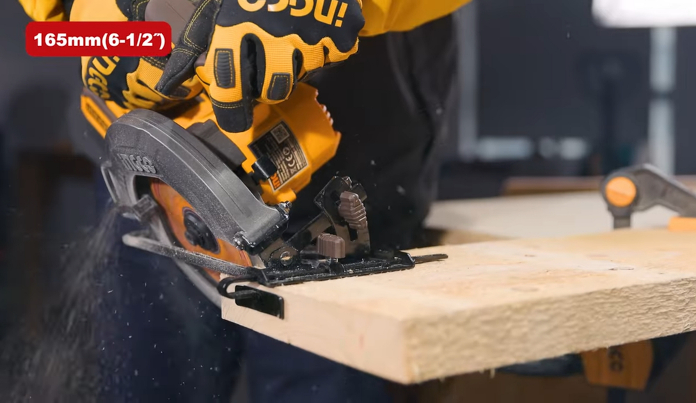 Аккумуляторная циркулярная пила INGCO CSLI16523 INDUSTRIAL 20 В 165 мм 1х4 Ач