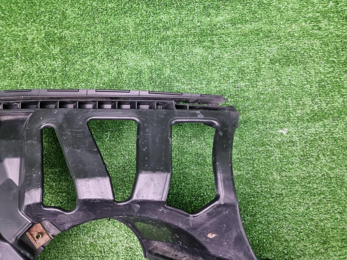 Кронштейн ПТФ правый Mini Hatch F56 (2013-2018)