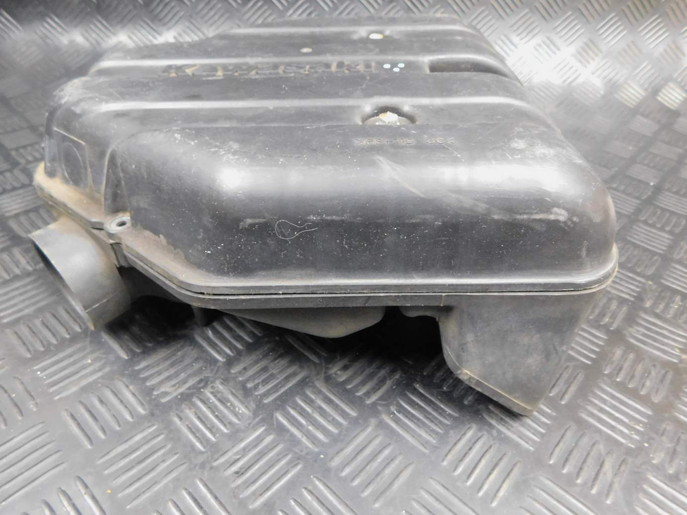 Корпус воздушного фильтра Kawasaki ZZR 400 98 052963