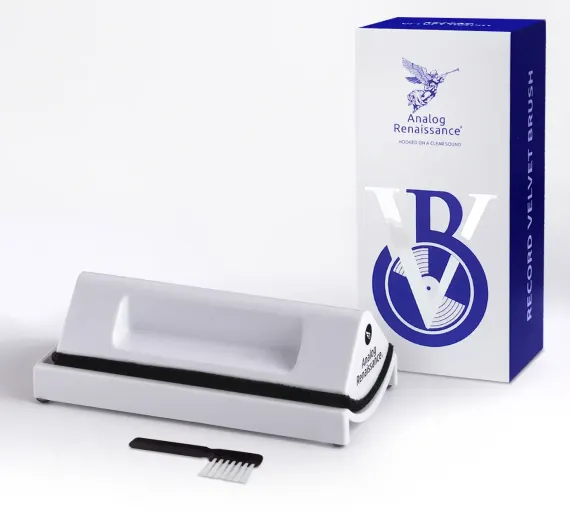 Analog Renaissance Record Velvet Brush White