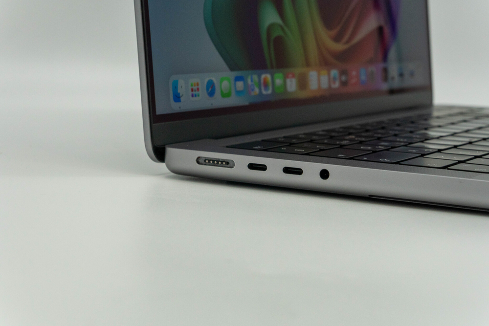 Ноутбук Apple MacBook Pro 14 ( M1 Pro )