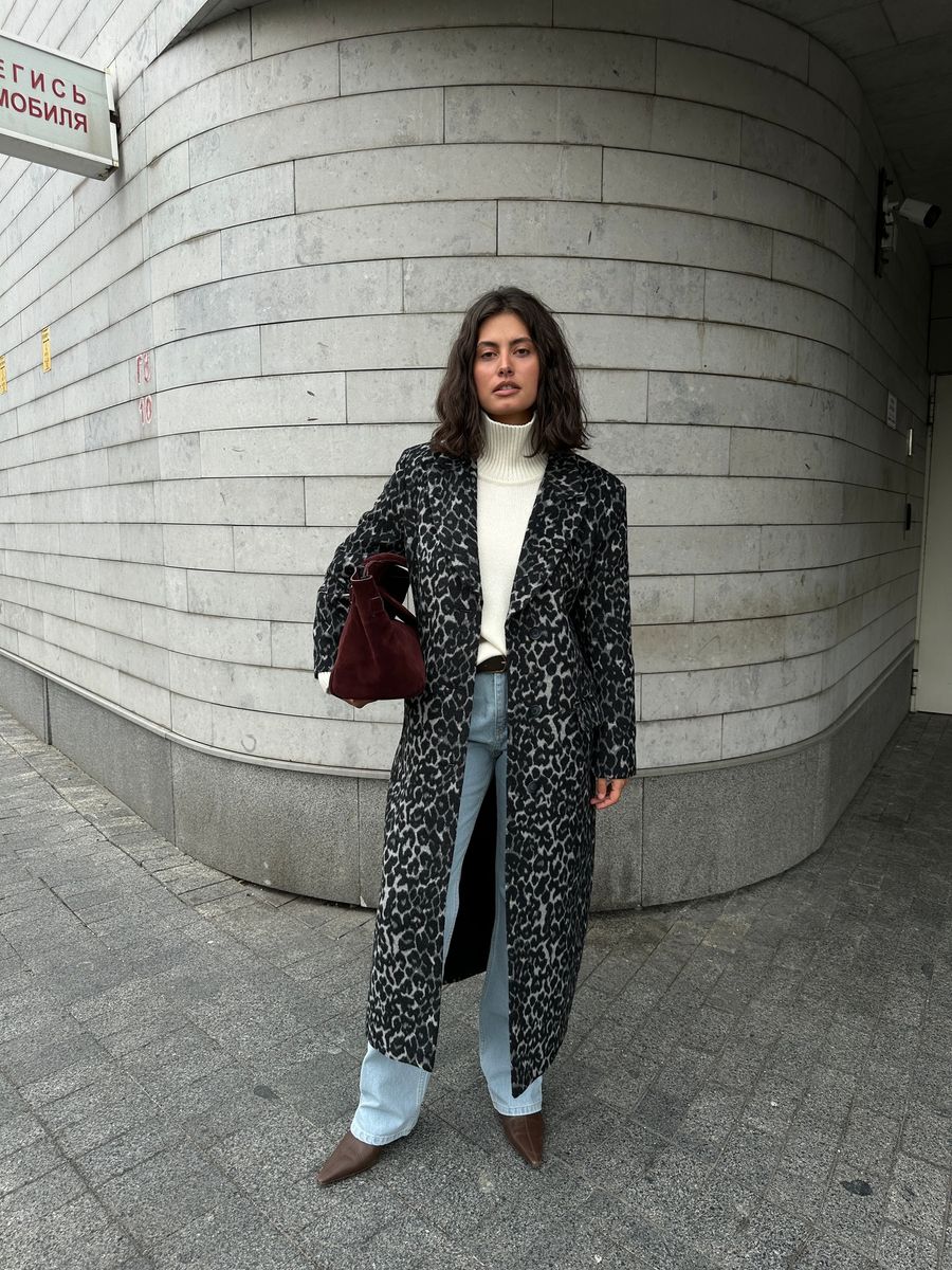 Пальто из смесовой шерсти однобортное леопард серый