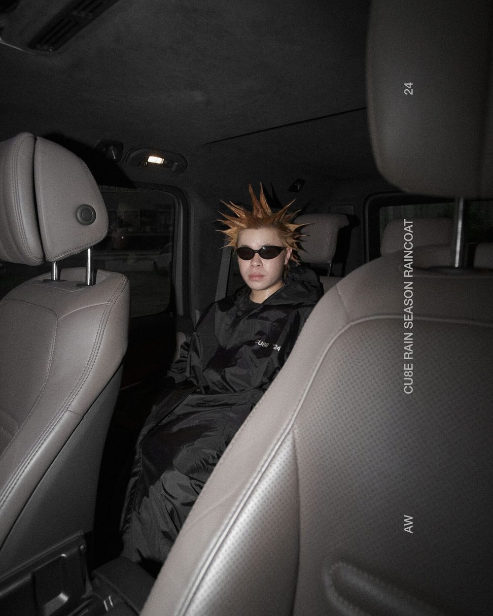 Плащ CU8E Сезон Дождей "24